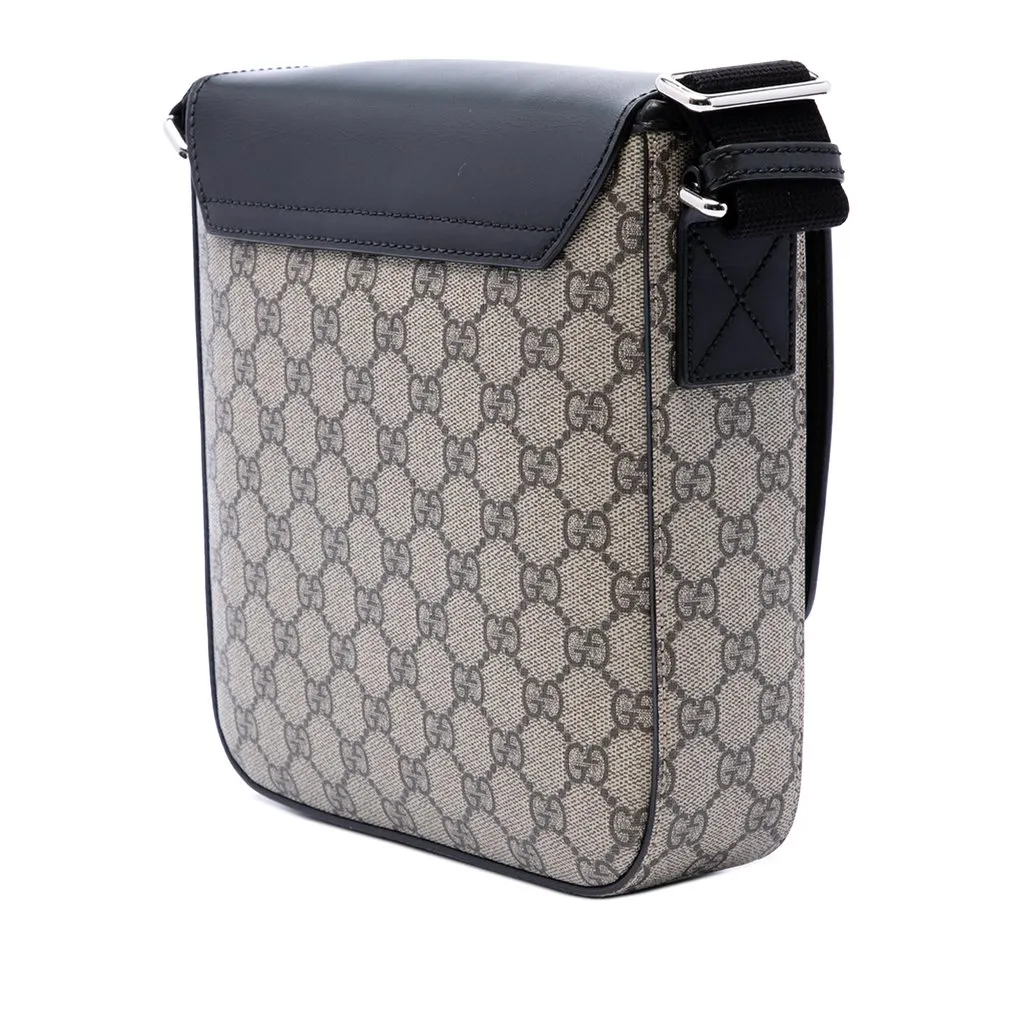 Gucci GG Supreme Flap Messenger Bag Beige Very good - Back View