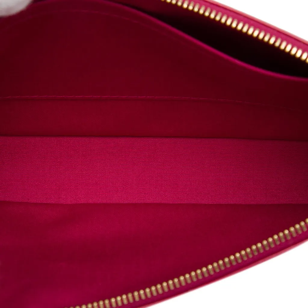Louis Vuitton Monogram Vernis Pochette Accessoires Pink Leather Good - Model View