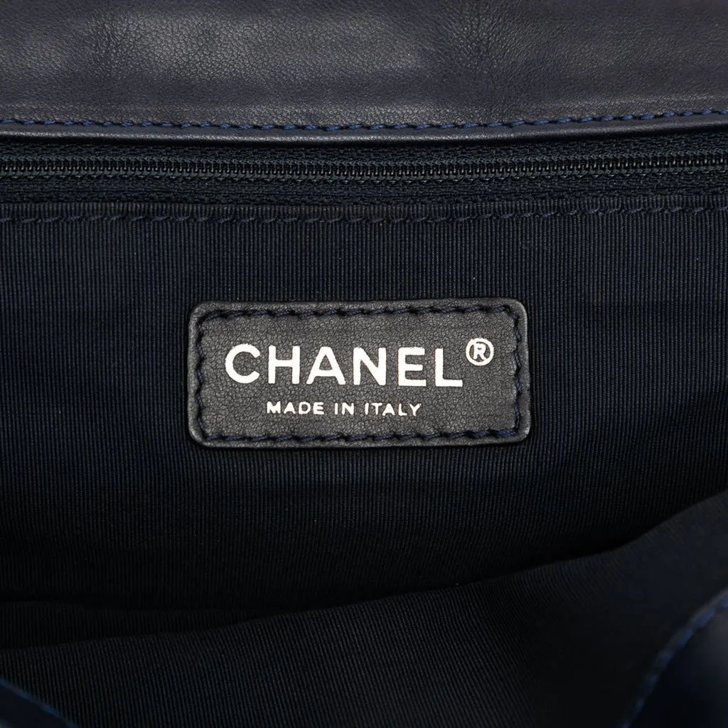 Chanel CC Patent Lipstick Ligne Flap Blue Leather Very good - Box View
