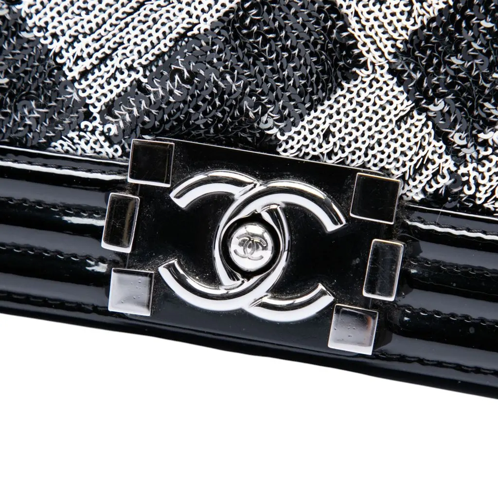 Chanel Old Medium Sequin And Patent Boy Flap Black Leather Very good - Box View