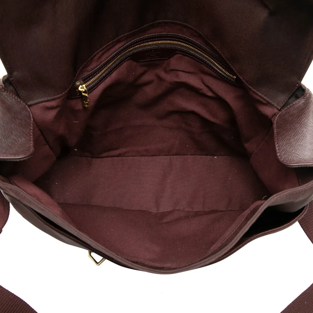 Louis Vuitton Taiga Dersou Red Leather Very good - Model View
