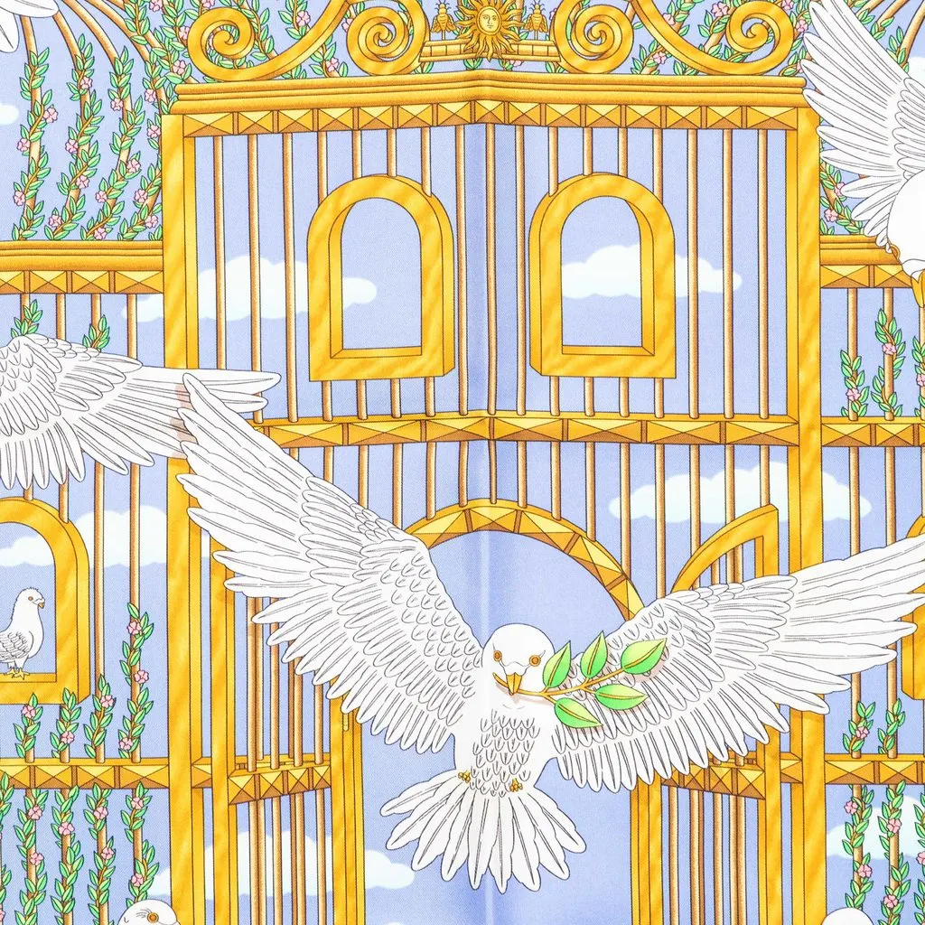 Hermès United Nations Doves of Peace Silk Scarf 90 Blue Very good - Box View