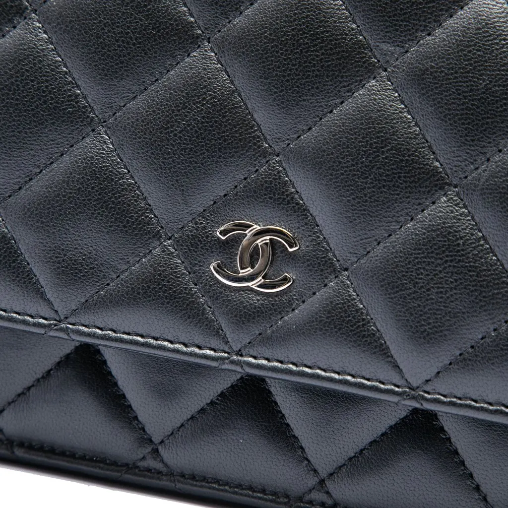 Chanel CC Quilted Lambskin Wallet On Chain Black Leather Very good - Box View