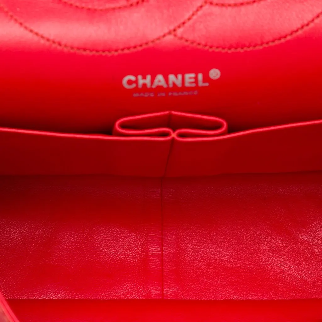 Chanel Quilted Crinkled Patent Reissue 2.55 Double Flap 227 Red Leather Very good - Model View