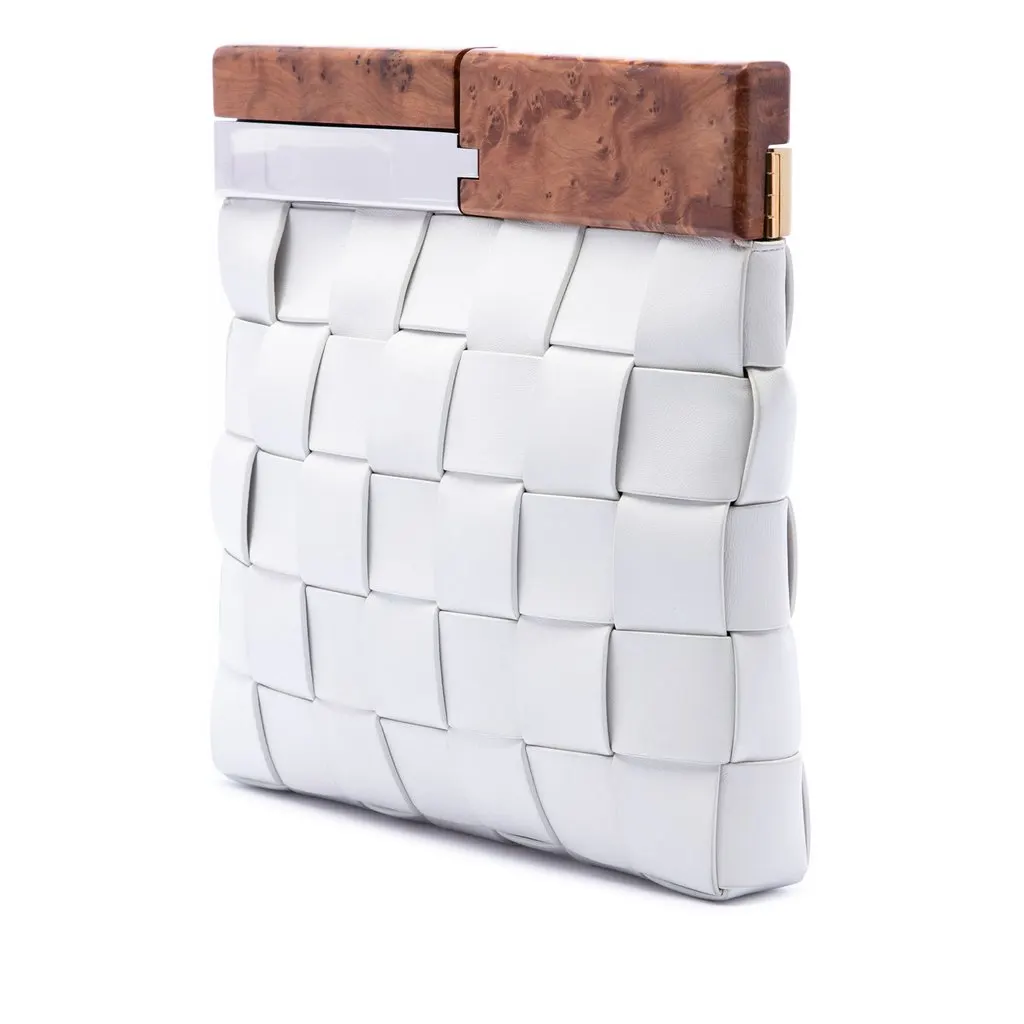 Bottega Veneta Lambskin Maxi Intrecciato The Snap Clutch White Leather Very good - Back View