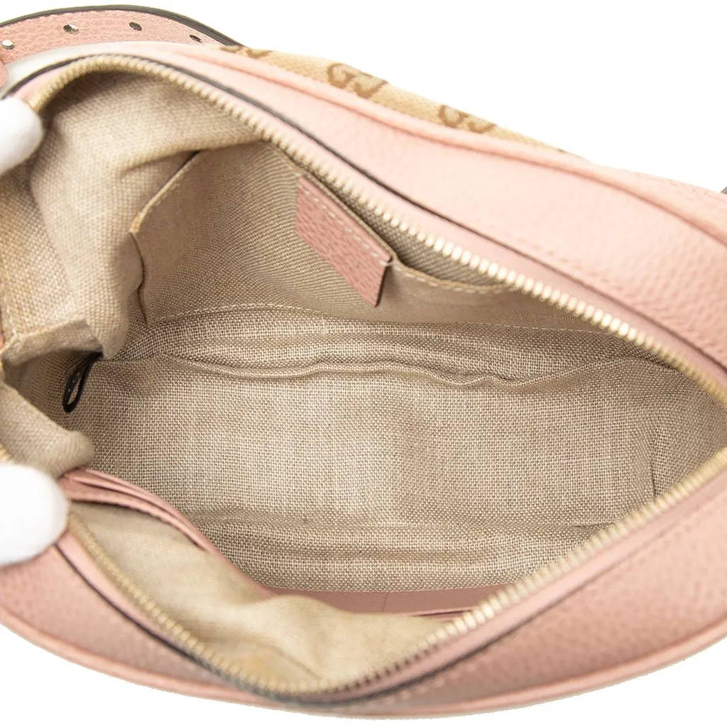Gucci GG Canvas Bree Crossbody Beige Canvas Very good - Model View