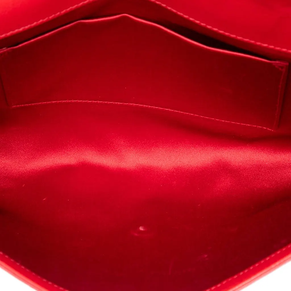 Saint Laurent Large Textured Patent Monogram Belle De Jour Clutch Red Leather Good - Model View