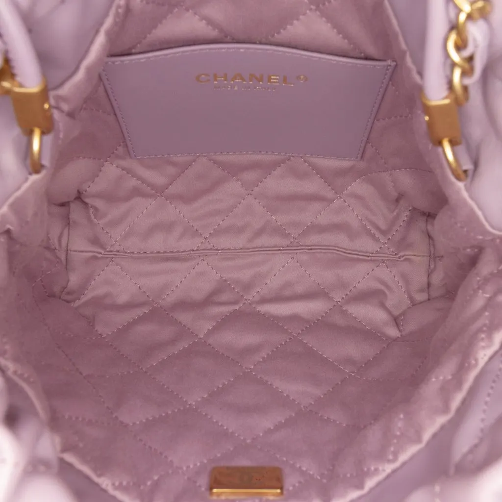 Chanel Mini Shiny Calfskin 22 Handbag Purple Leather Very good - Model View