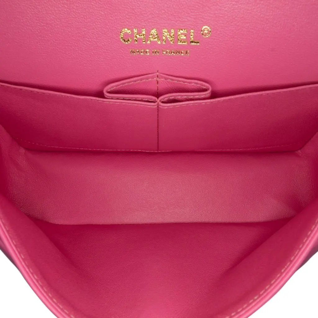 Chanel Small Classic Chevron Lambskin Double Flap Pink Leather Very good - Model View