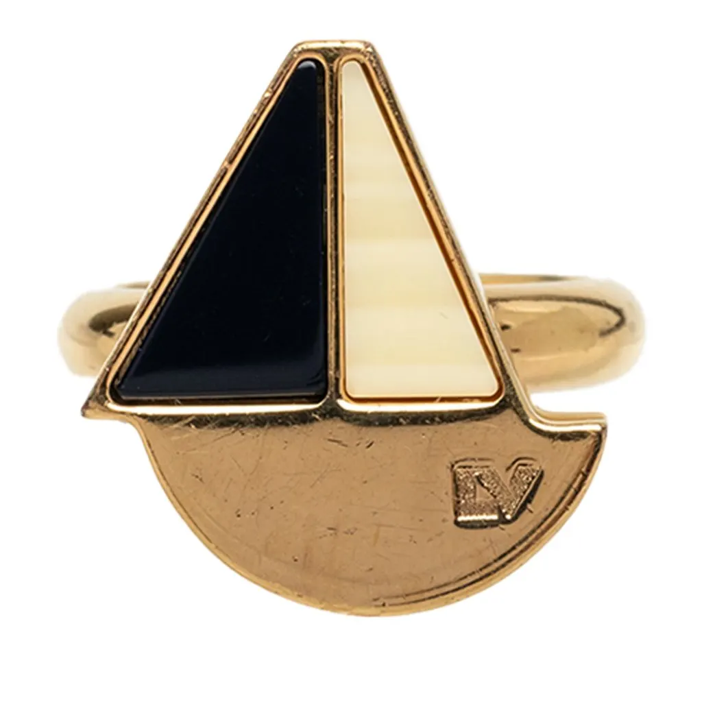 Louis Vuitton Gold Plated and Resin Love Boat Cocktail Ring Gold Metal Very good - Front View