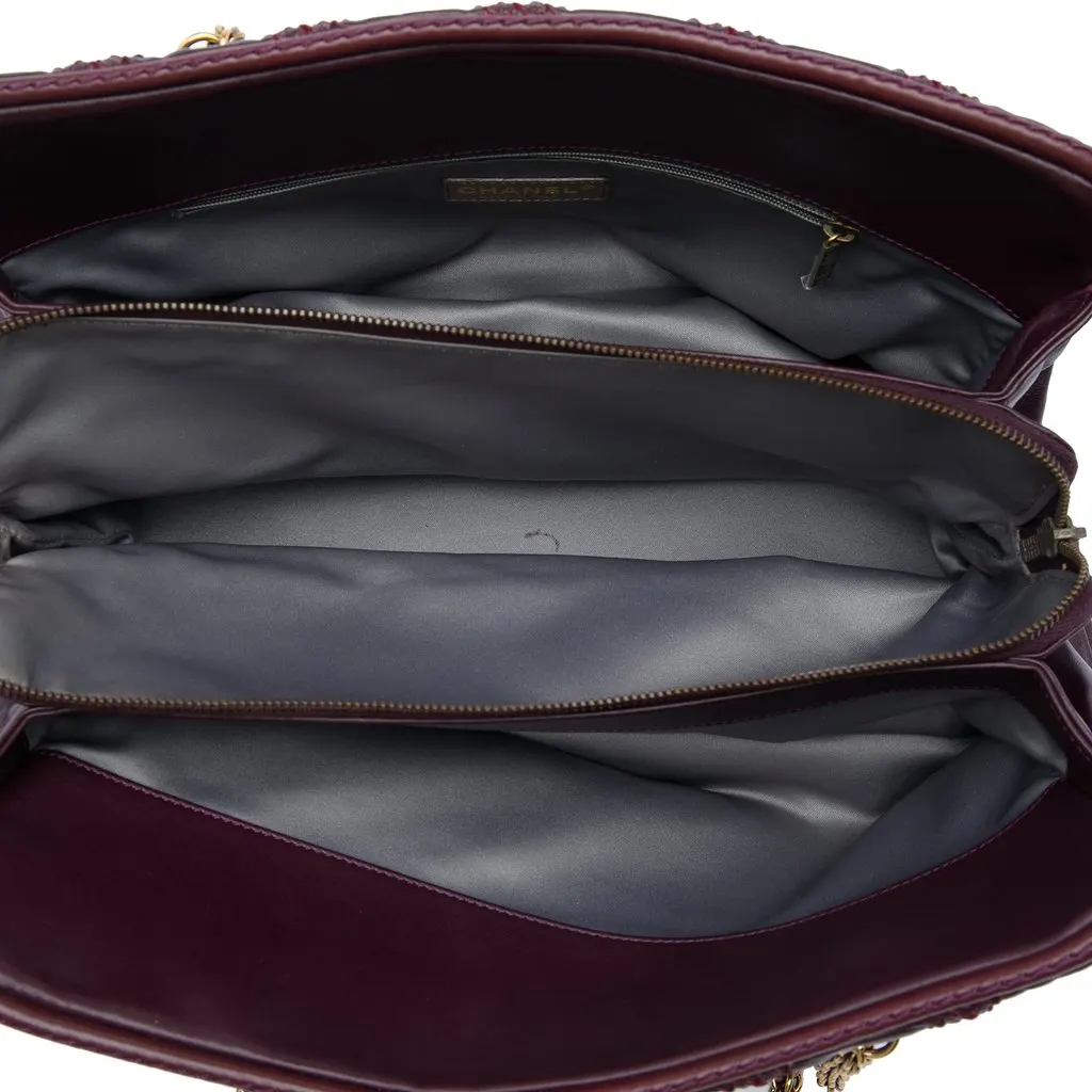 Chanel CC Quilted Calfskin Triptych Shoulder Bag Red Leather Very good - Model View