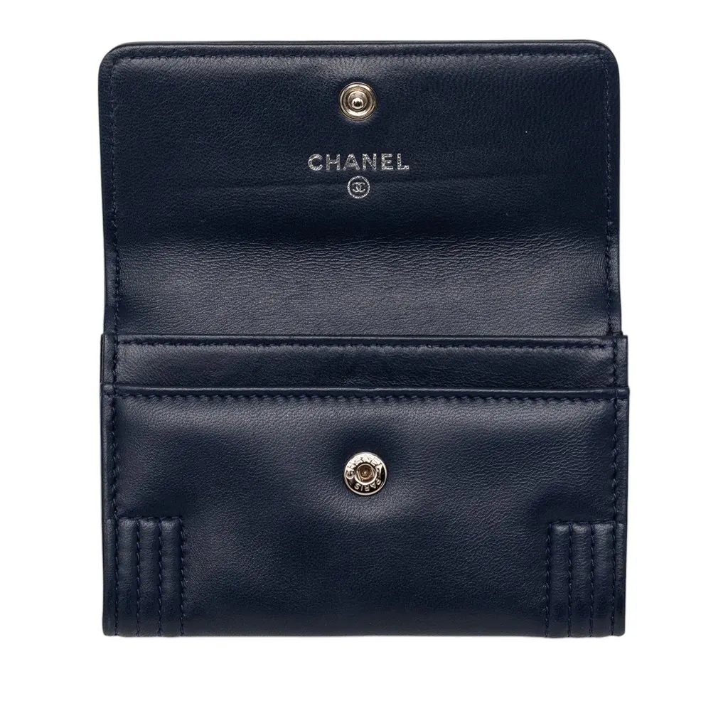Chanel Bicolor Lambskin Boy Flap Card Holder Blue Leather Very good - Model View