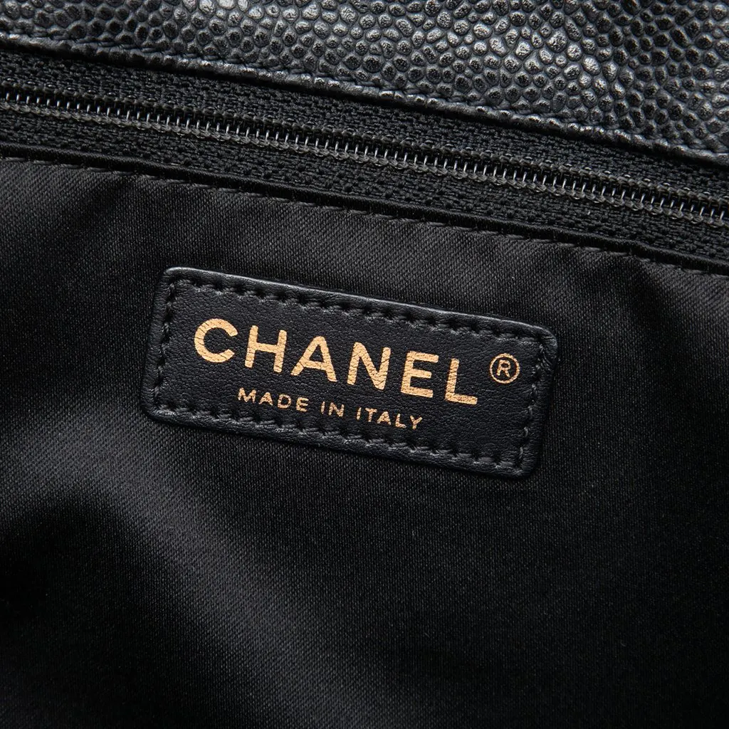 Chanel Caviar Grand Shopping Tote Black Leather Very good - Box View