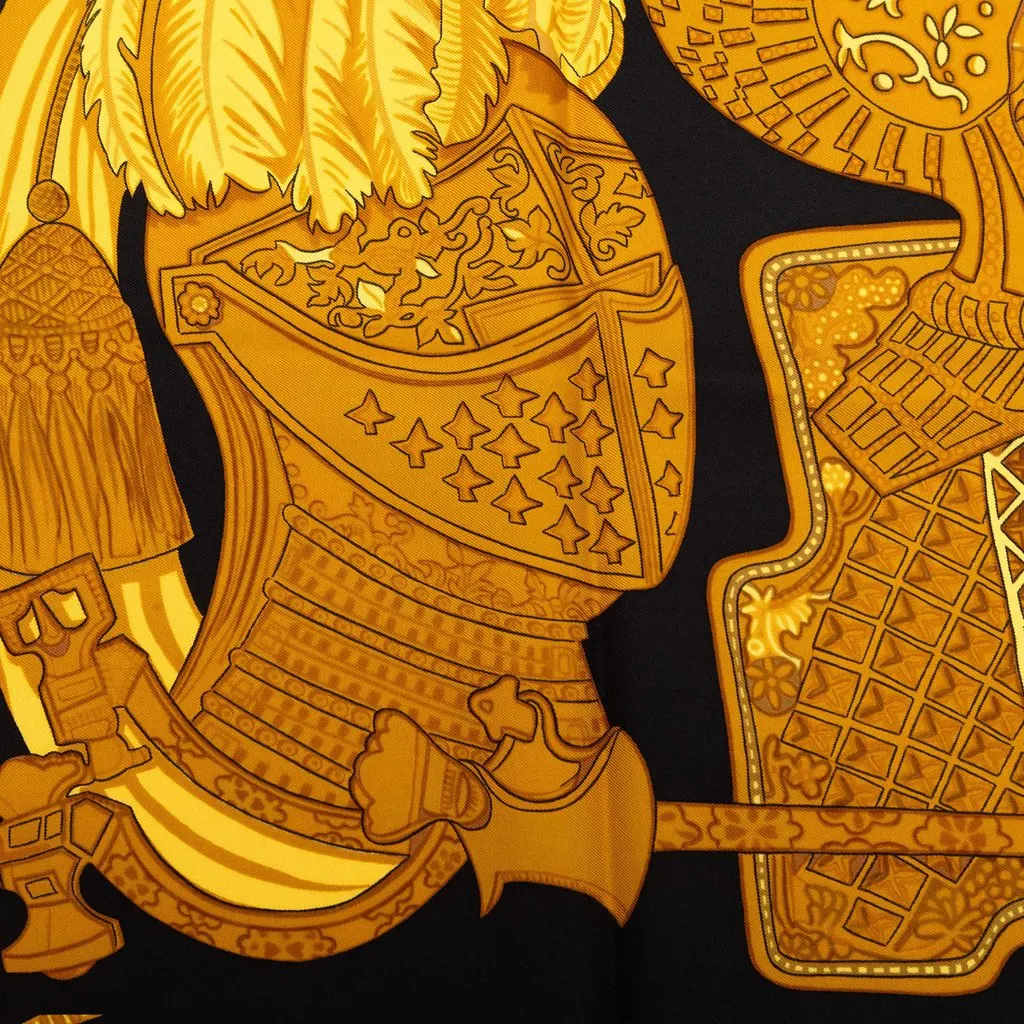Hermès Armets en Panache Silk Scarf 90 Gold Silk Never worn - Box View