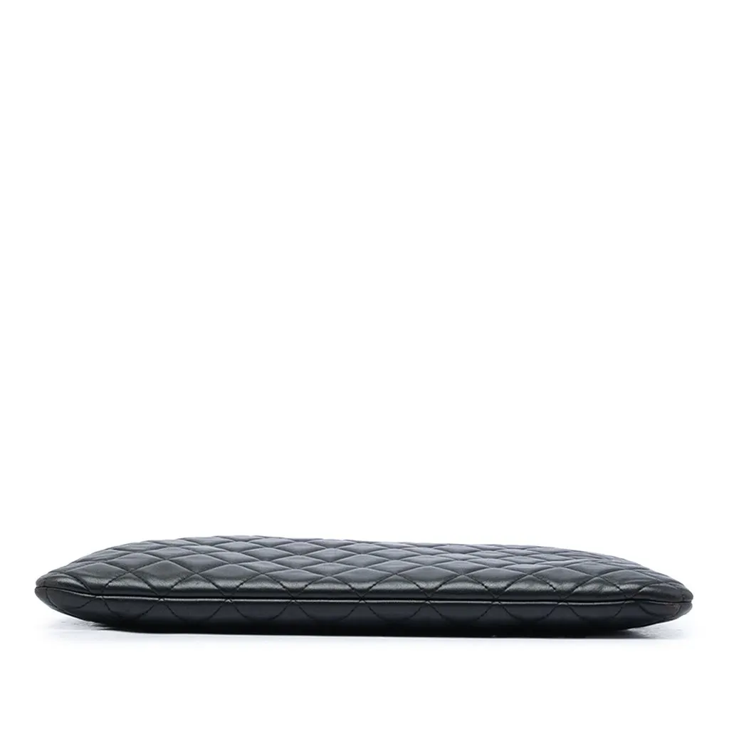 Chanel Large Quilted Lambskin O Case Clutch Black Leather Very good - Inside View