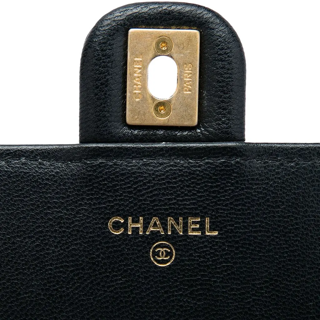 Chanel Quilted Goatskin Chic Pearls Clutch with Chain Black Leather Very good - Box View