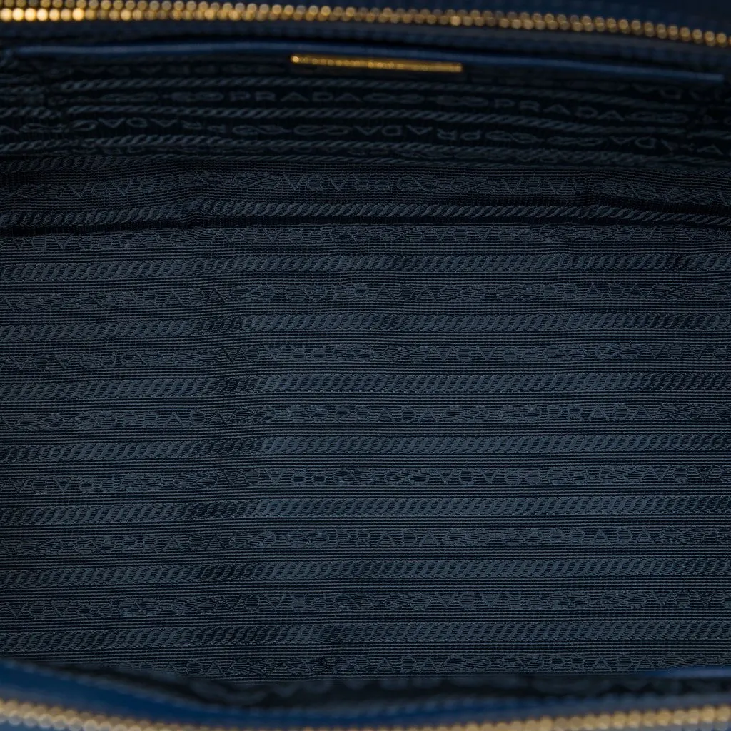 Prada Large Saffiano Lux Galleria Double Zip Tote Blue Leather Good - Model View