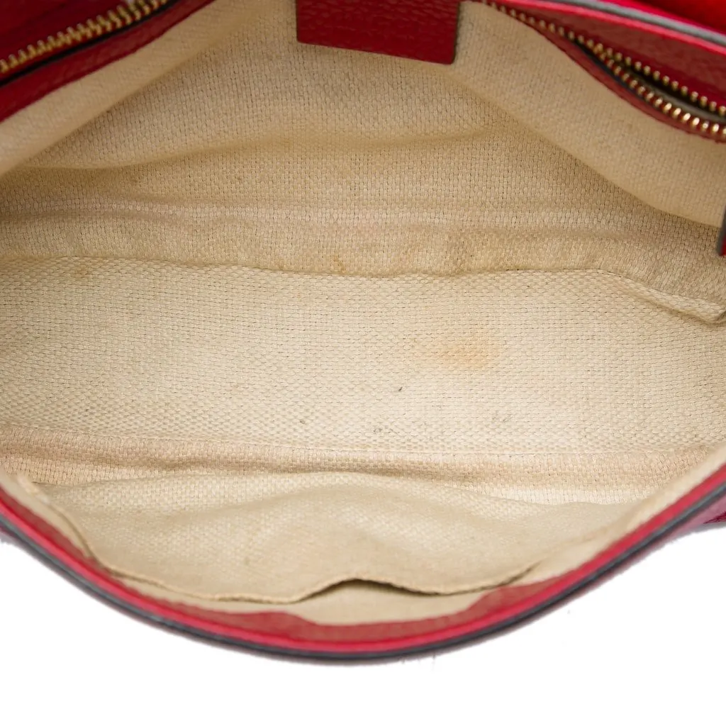 Gucci Medium Calfskin Soho Chain Flap Crossbody Red Leather Very good - Model View