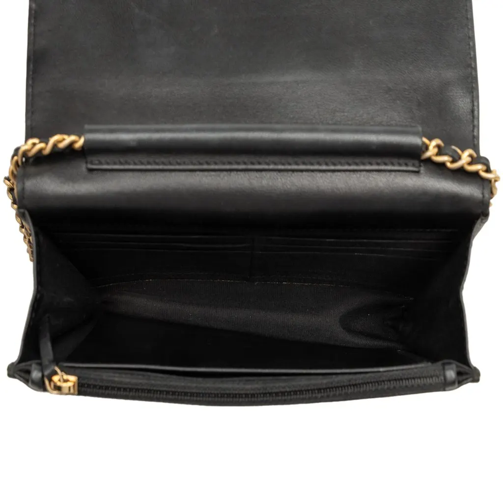 Chanel CC Quilted Lambskin Chic Wallet on Chain Black Leather Very good - Model View