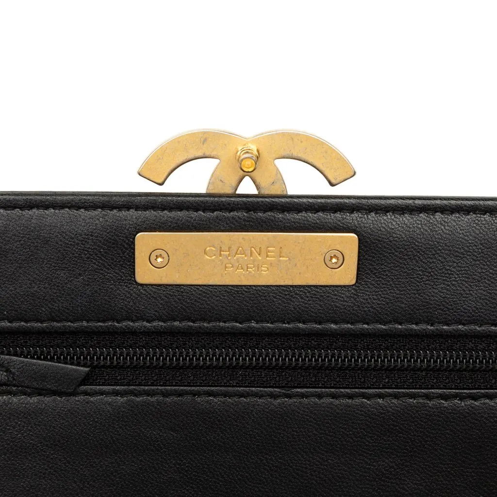 Chanel CC Quilted Lambskin Chic Wallet on Chain Black Leather Very good - Box View