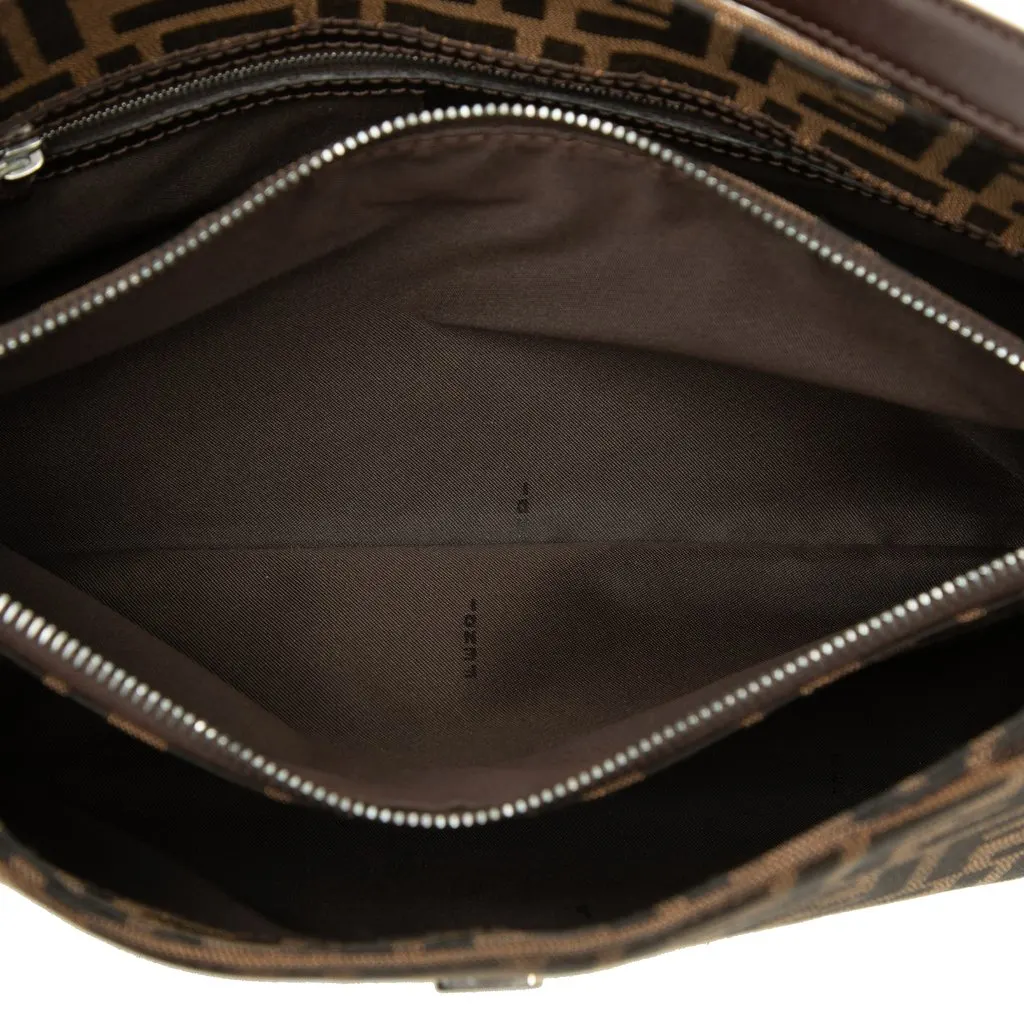 Fendi Zucca Canvas Shoulder Bag Brown Canvas Very good - Model View