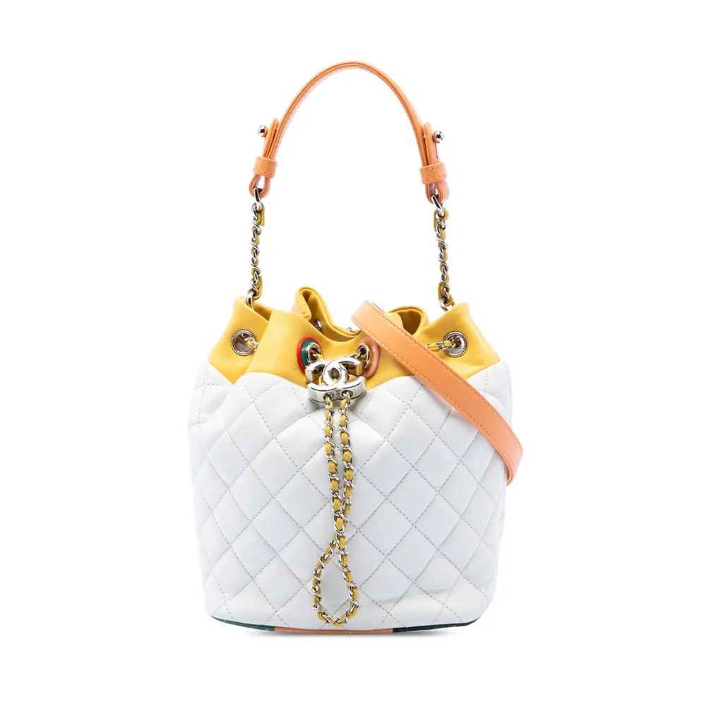 Chanel Paris Cuba CC Quilted Lambskin Chain Bucket Bag White Leather Very good - Front View
