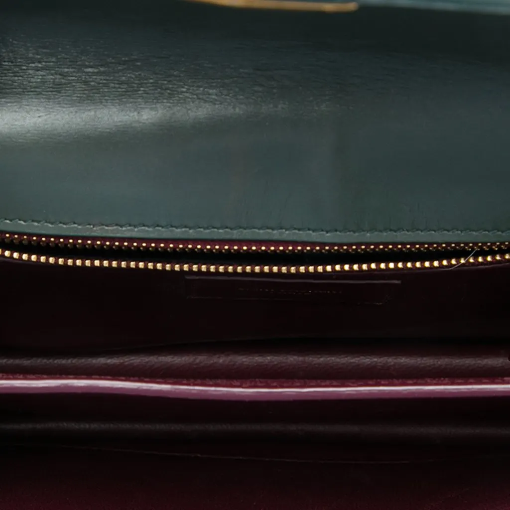 Saint Laurent Smooth Calfskin Monogram Cassandra Clasp Bag Green Leather Very good - Model View