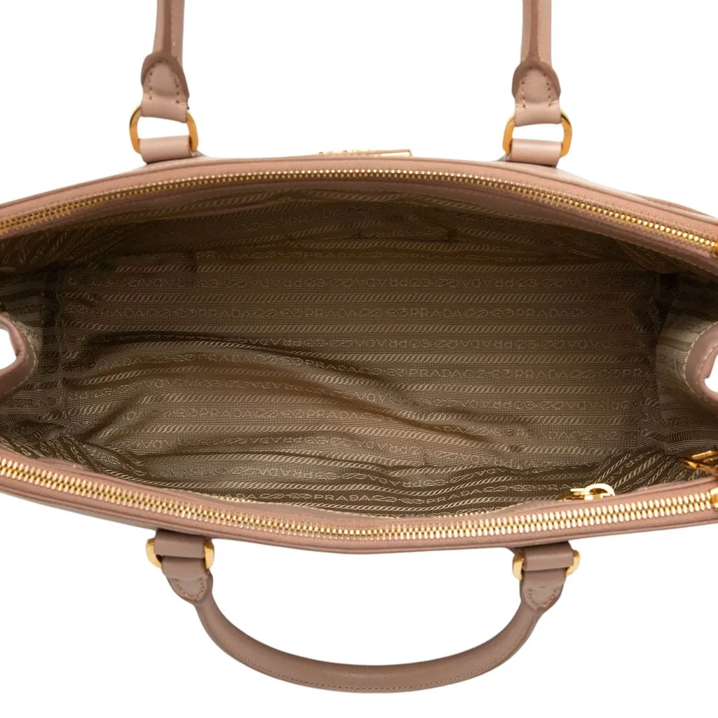 Prada Medium Saffiano Lux Galleria Double Zip Satchel Beige Leather Very good - Model View