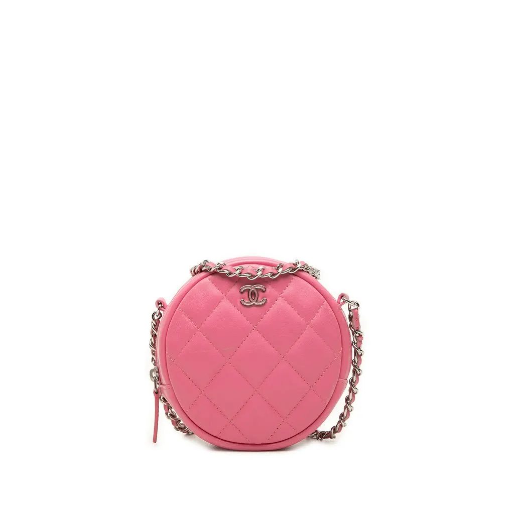 Chanel CC Quilted Lambskin Round Clutch With Chain Pink Leather Very good - Front View