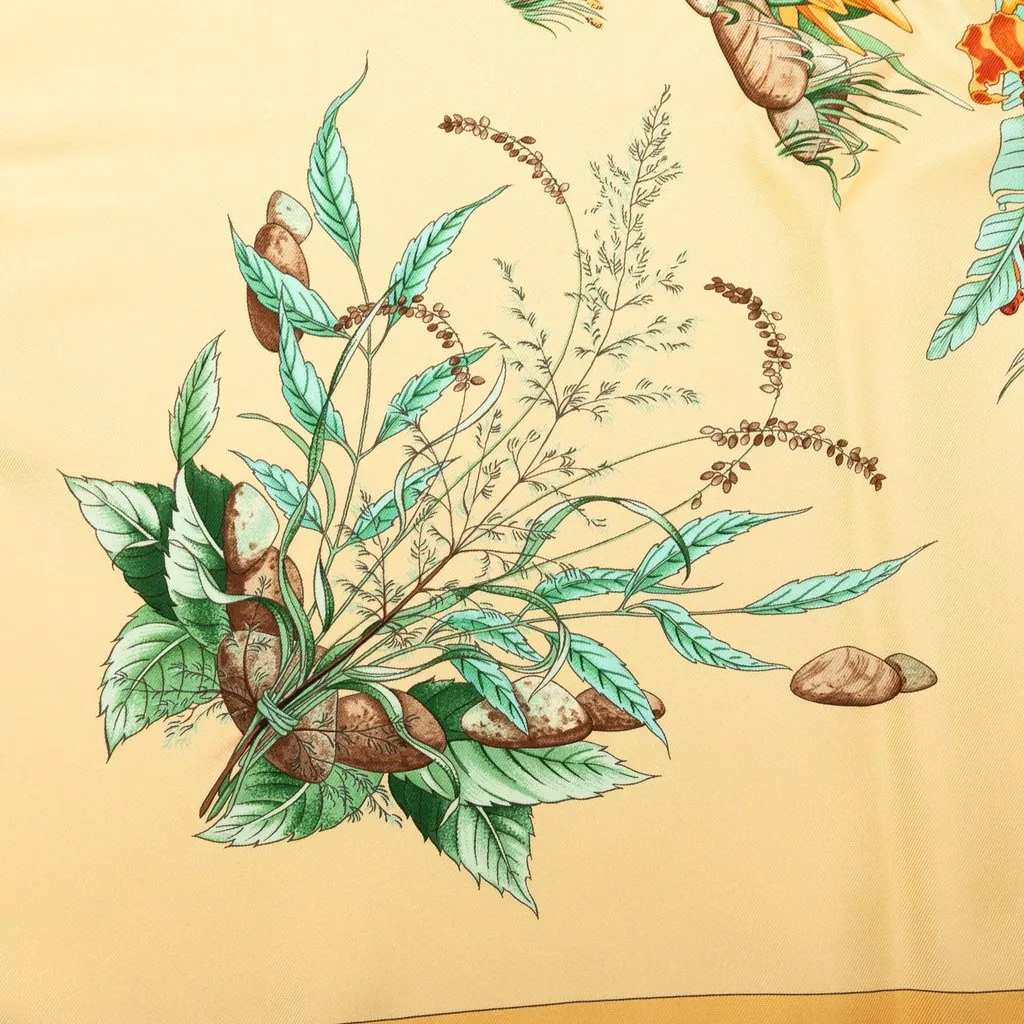 Hermès Pythagore Silk Scarf 90 Yellow Very good - Box View