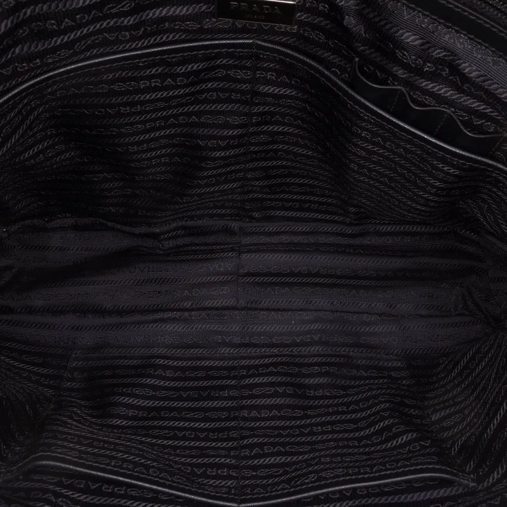 Prada Saffiano Trimmed Tessuto Business Bag Black Very good - Model View