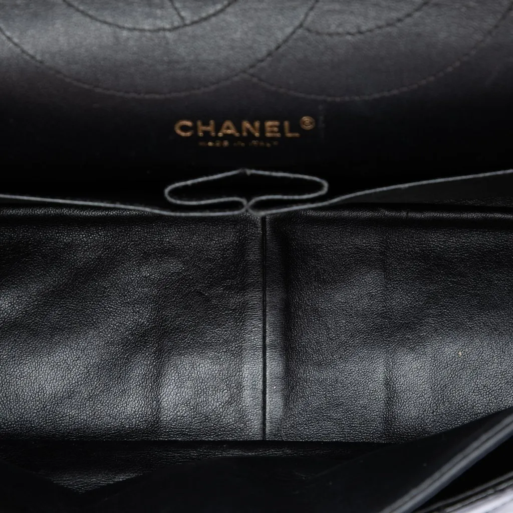 Chanel Quilted Patent Reissue 2.55 Double Flap 227 Black Leather Very good - Model View
