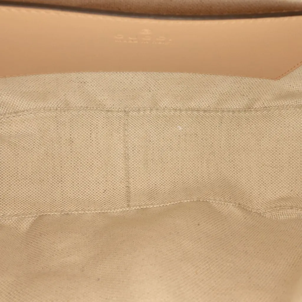 Gucci Small GG Matelasse Calfskin Crossbody Beige Leather Very good - Model View