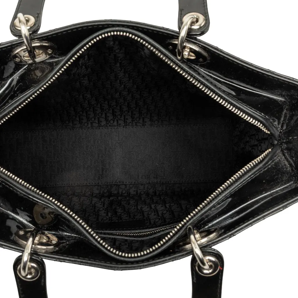 Dior Large Patent Cannage Lady Dior Black Leather Very good - Model View