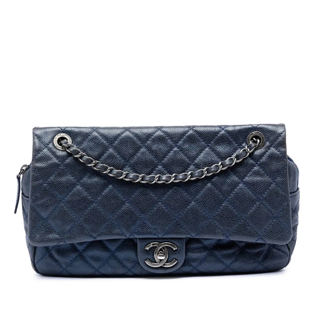 Chanel Jumbo Quilted Caviar Easy Flap Blue Leather Very good - Front View