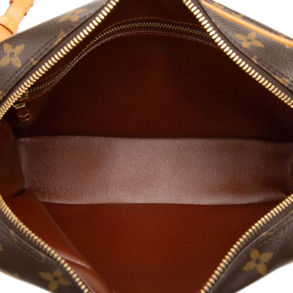 Louis Vuitton Monogram Trocadero Brown Very good - Model View