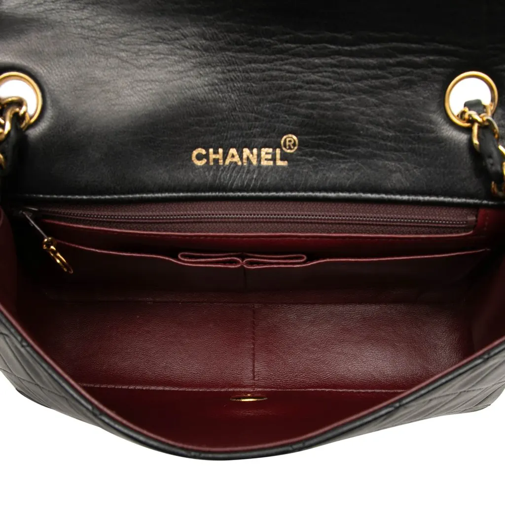 Chanel CC Quilted Lambskin Full Single Flap Black Leather Very good - Model View