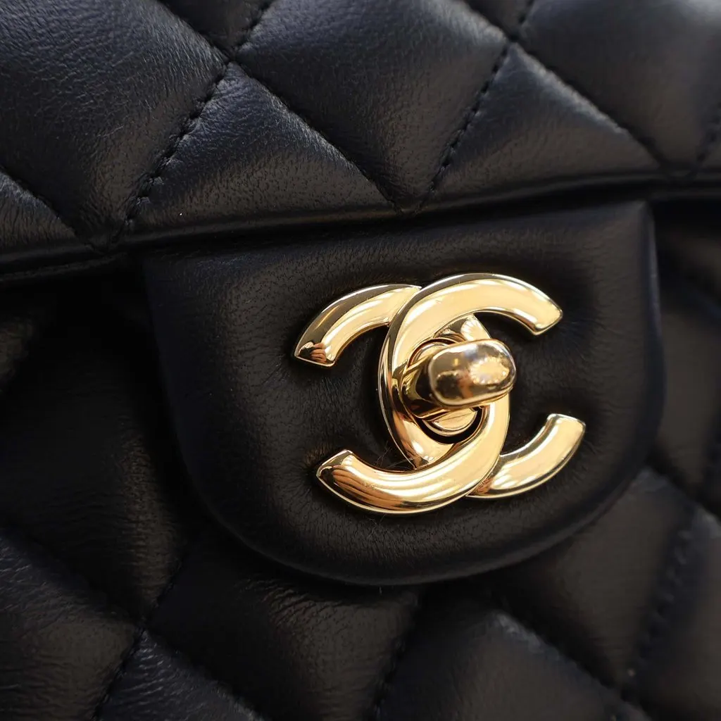Chanel Small Classic Lambskin Double Flap Black Leather Very good - Box View