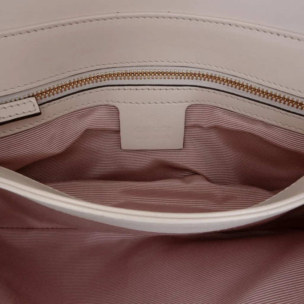 Gucci Small Leather Arli Crossbody White Leather Very good - Model View