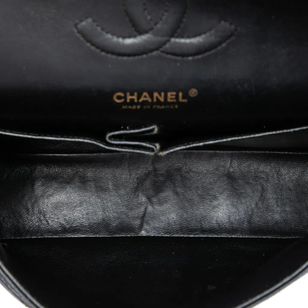 Chanel Medium Classic Caviar Double Flap Black Leather Very good - Model View