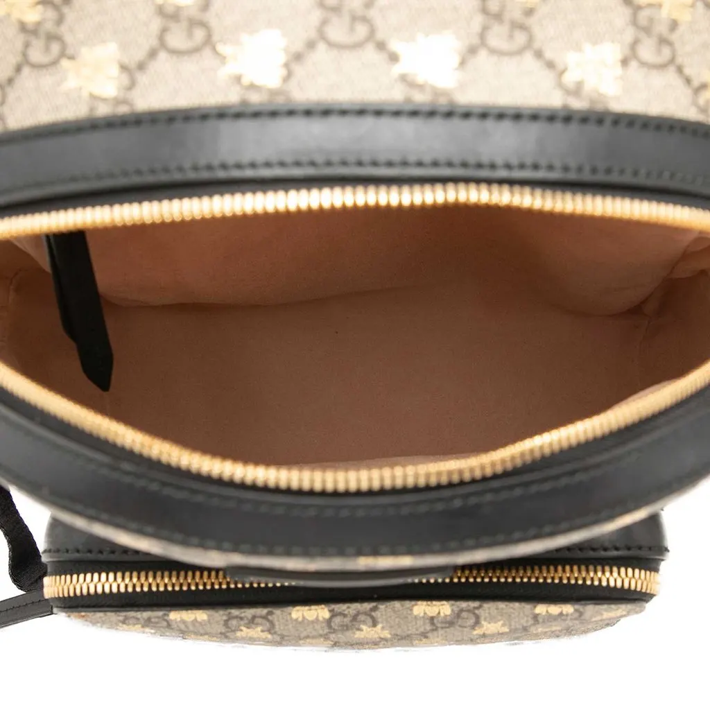Gucci Small GG Supreme Bee Backpack Beige Very good - Model View
