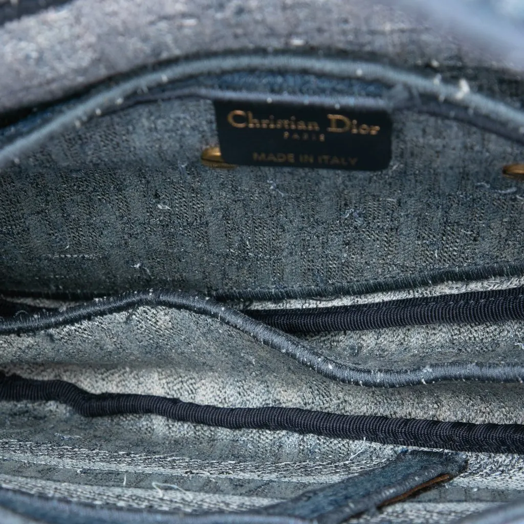 Dior Oblique Embroidered Denim Saddle Bag Blue Denim Very good - Model View