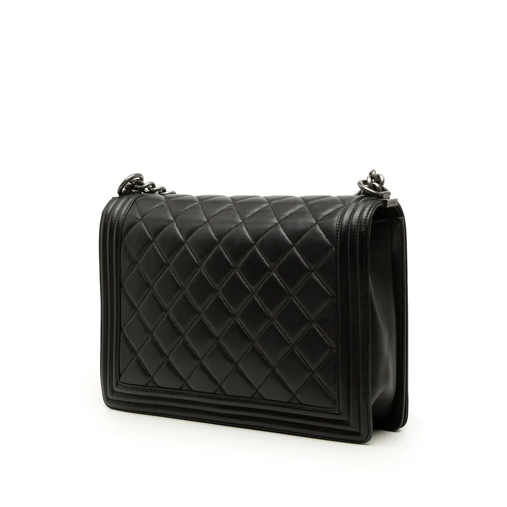 Chanel Large Quilted Lambskin Boy Flap Black Leather Very good - Back View