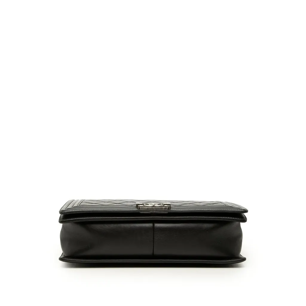 Chanel Large Quilted Lambskin Boy Flap Black Leather Very good - Inside View