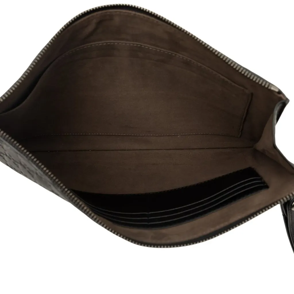 Gucci Guccissima Clutch Black Leather Very good - Model View
