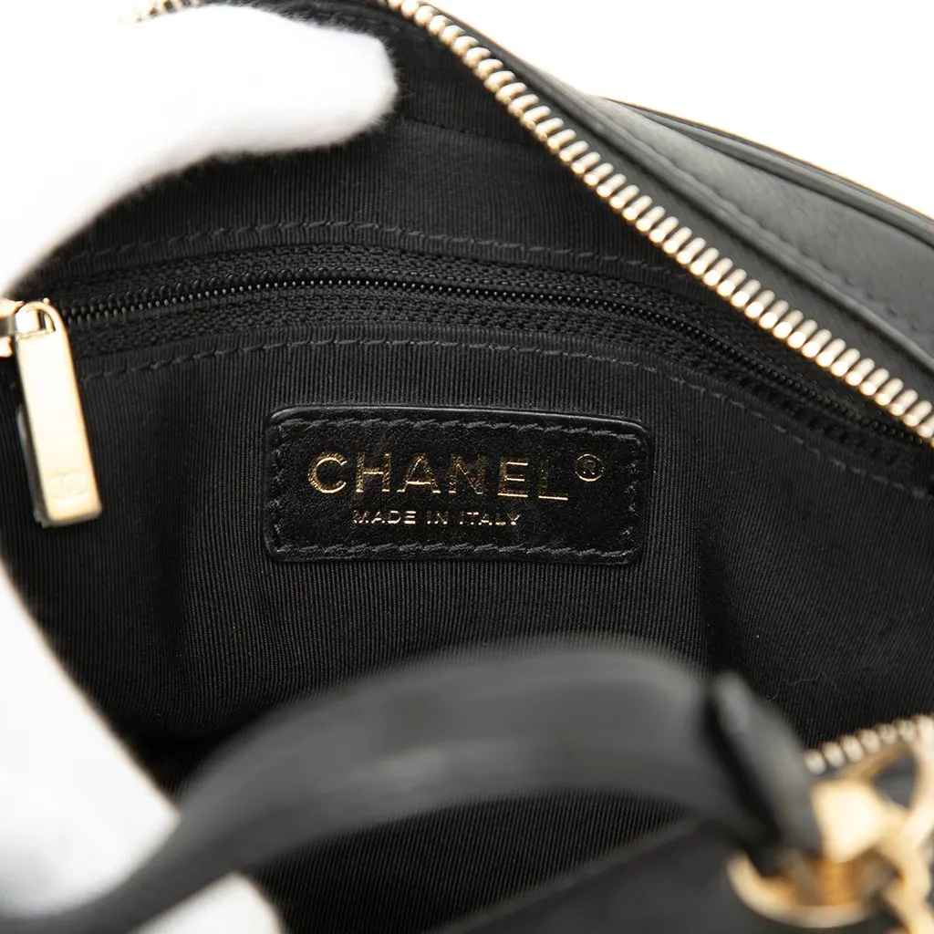 Chanel Small CC Quilted Lambskin Top Handle Vanity Case with Chain Black Leather Very good - Box View