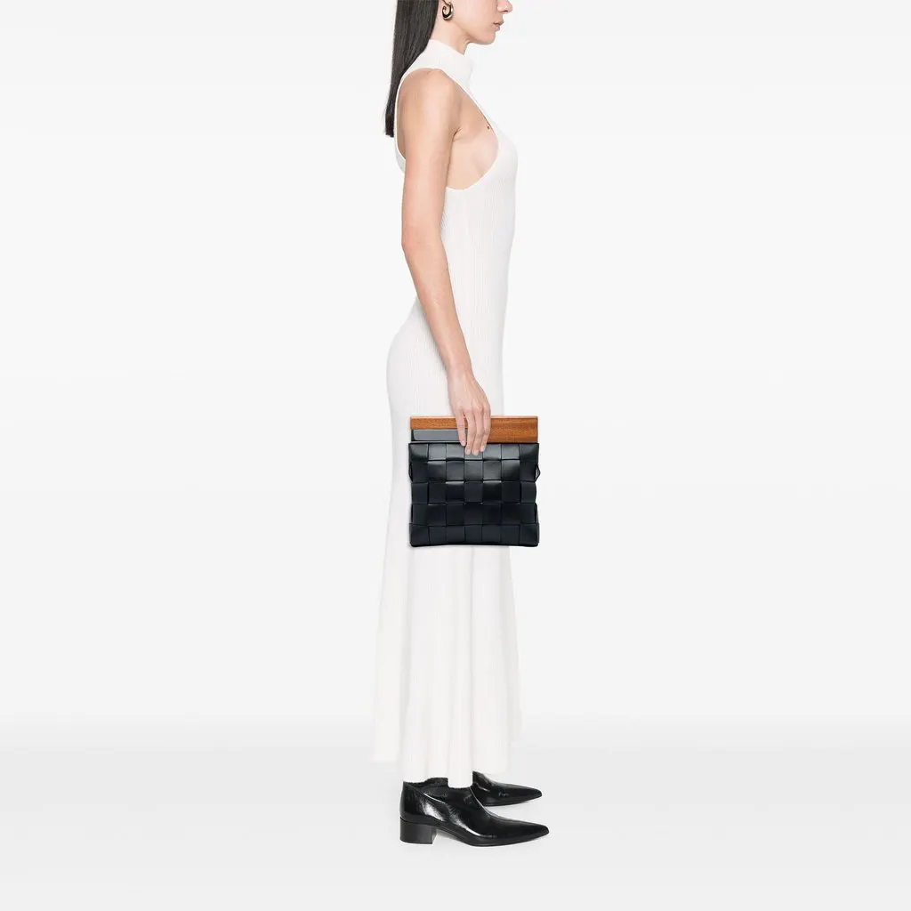Bottega Veneta Lambskin Maxi Intrecciato The Snap Clutch Black Leather Very good - Box View