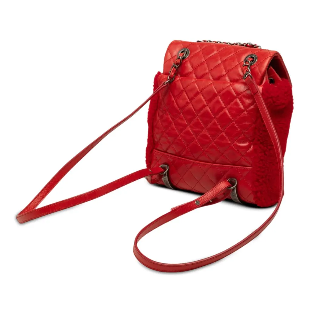 Chanel Small Shearling and Glazed Calfskin Mountain Backpack Red Shearling Good - Back View