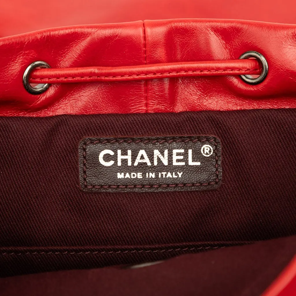 Chanel Small Shearling and Glazed Calfskin Mountain Backpack Red Shearling Good - Box View