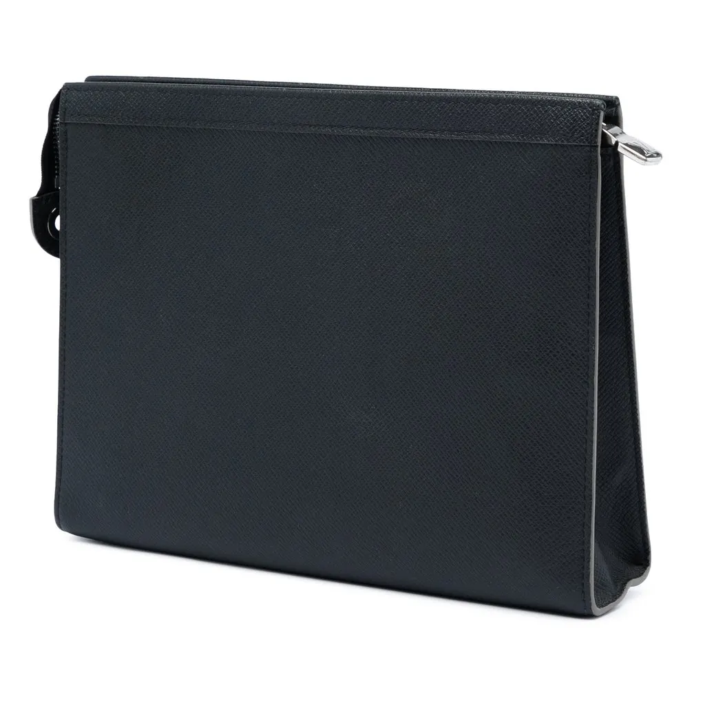 Louis Vuitton Taiga Articles de Voyage Pochette Voyage MM Black Leather Very good - Back View